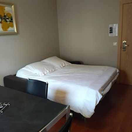 Aparthotel Aux Balcons Du Sancy Picherande Exterior foto