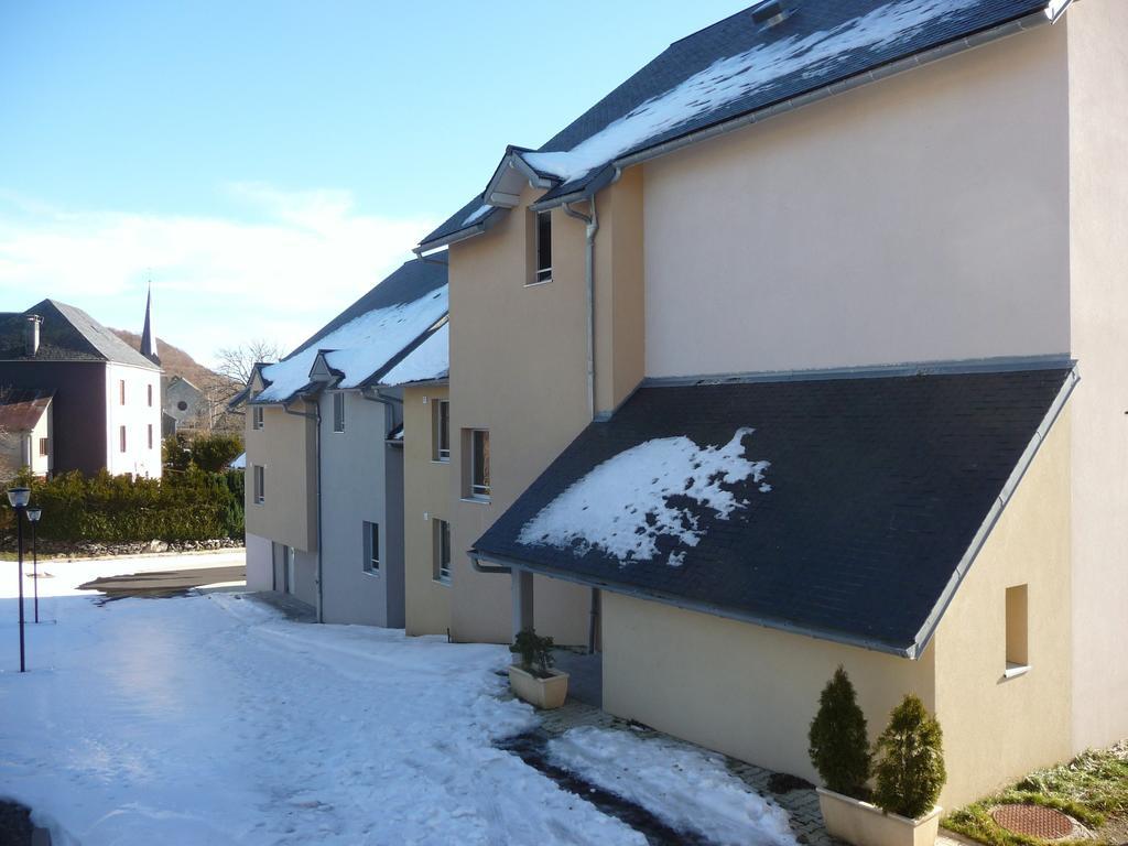 Aparthotel Aux Balcons Du Sancy Picherande Exterior foto